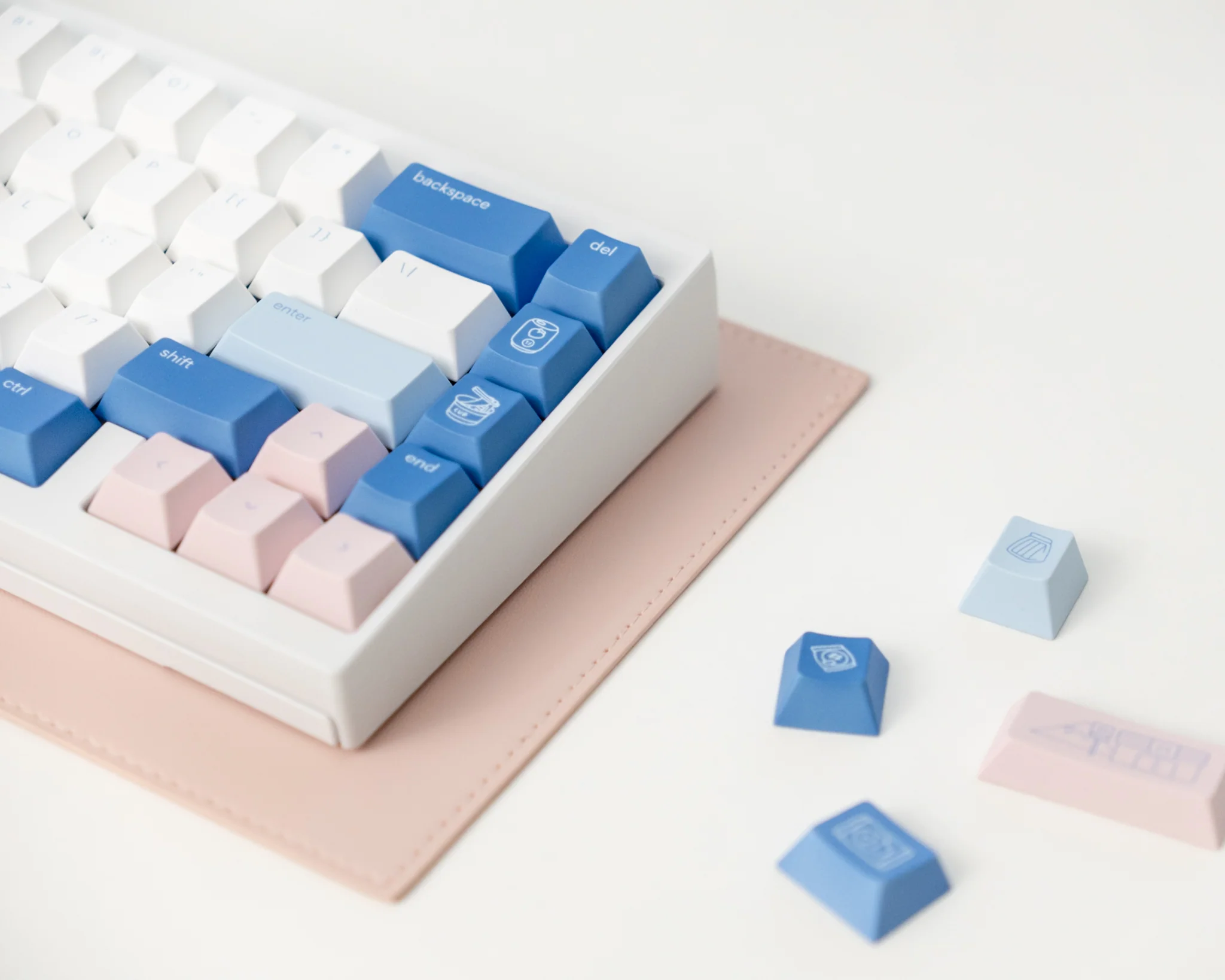 konbini blue keycaps - Image 5