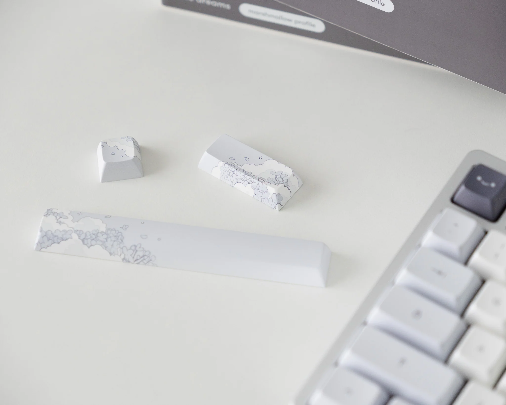lilac dreams marshmallow keycaps - Image 5